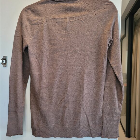 Softest turtle-neck sweaters X2 - Picture 8 of 10